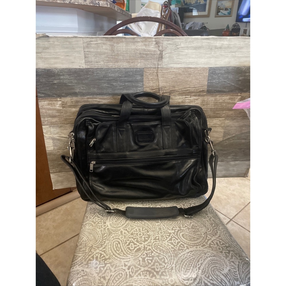 M Brand Black Genuine Leather Briefcase Expandable Laptop Bag Made in Argentina